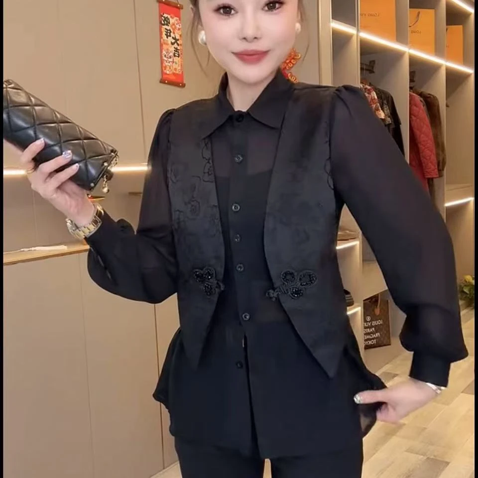 气质减龄新中式假两件上衣春秋新款Polo领单扣遮肉显瘦洋气衬衣