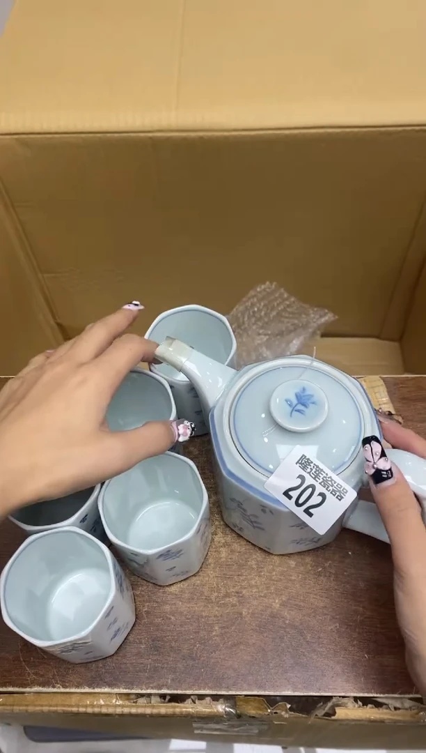 瓷片英*隆莲全球选好物精选