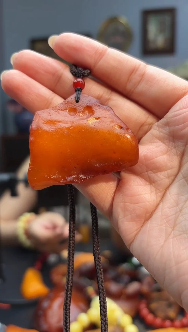 琥珀颈饰未镶嵌吊坠