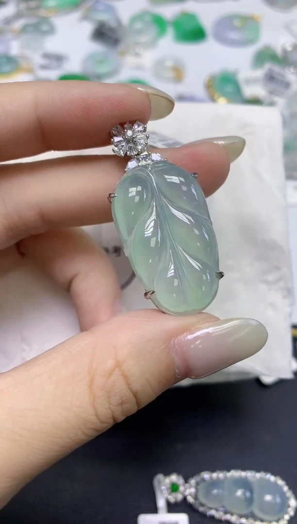 颈饰未镶嵌翡翠天然缅甸翡翠A货多样性发一件