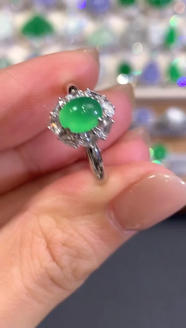 18K金镶嵌戒指翡翠a202