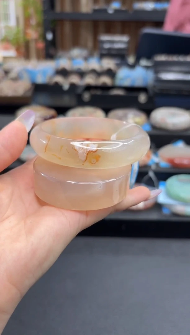 未镶嵌手镯石英质玉A96(63圈赠送镯心)