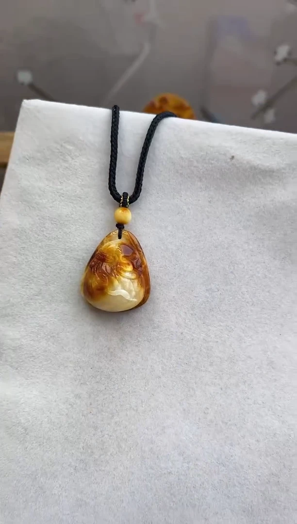 未镶嵌琥珀裸石10729125-吊坠