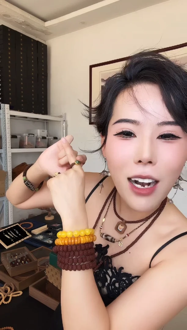 金刚菩提吊坠 原装五爪金龙玄武佛手三日红小金刚108