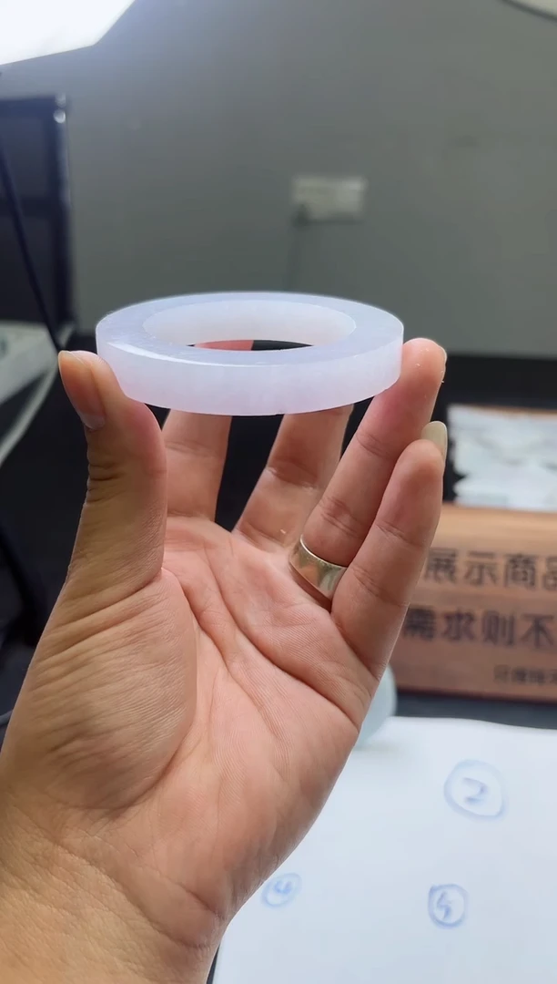 未镶嵌手镯定制翡翠s****゜手镯定制