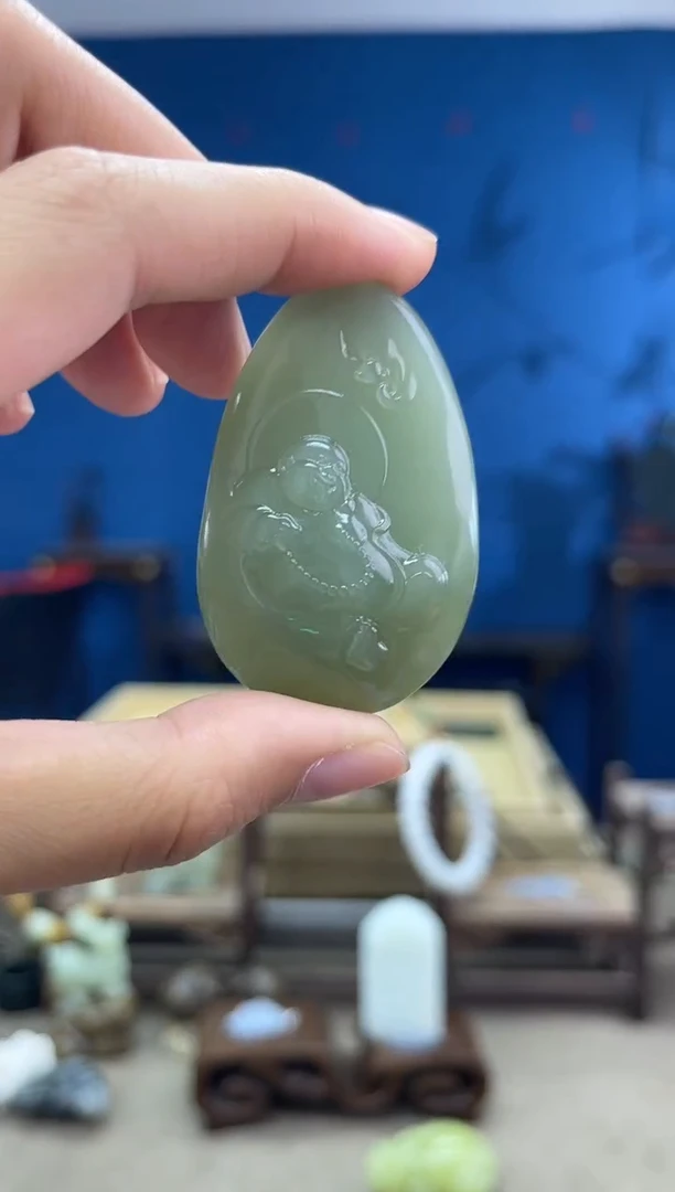 和田玉未镶嵌颈饰1