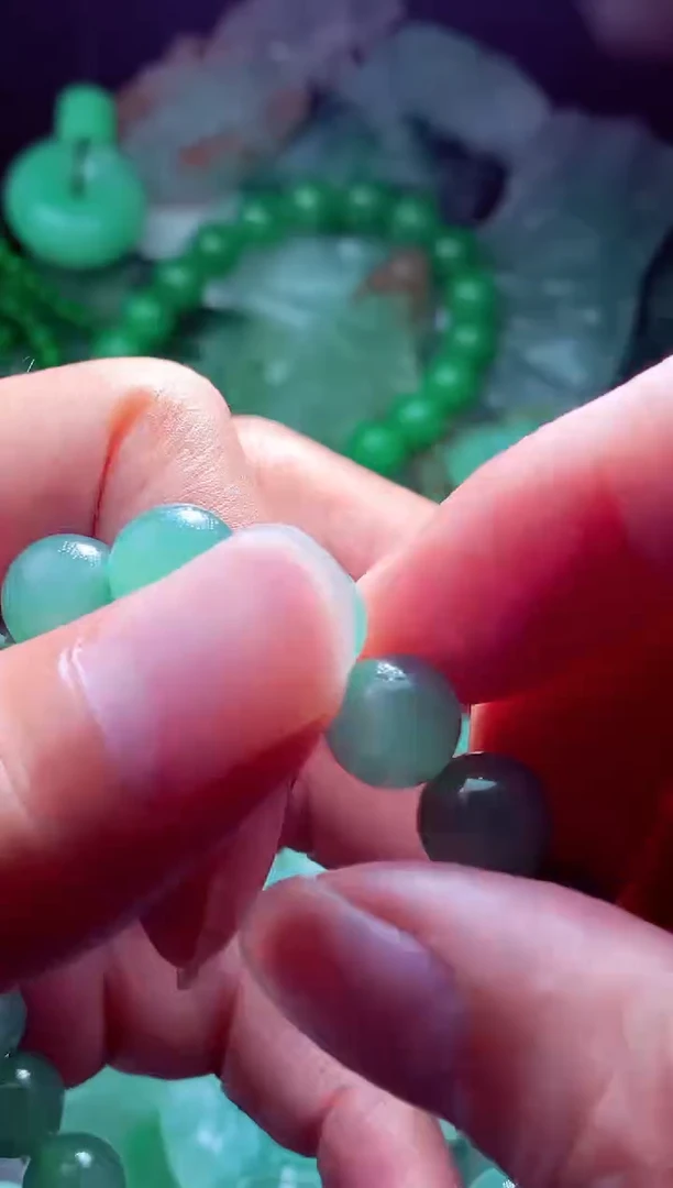 未镶嵌定制翡翠佳翡翠毛货定制