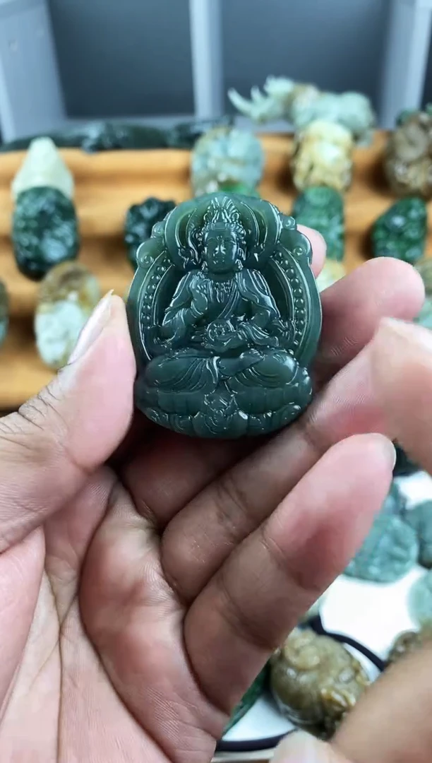未镶嵌和田玉把件1