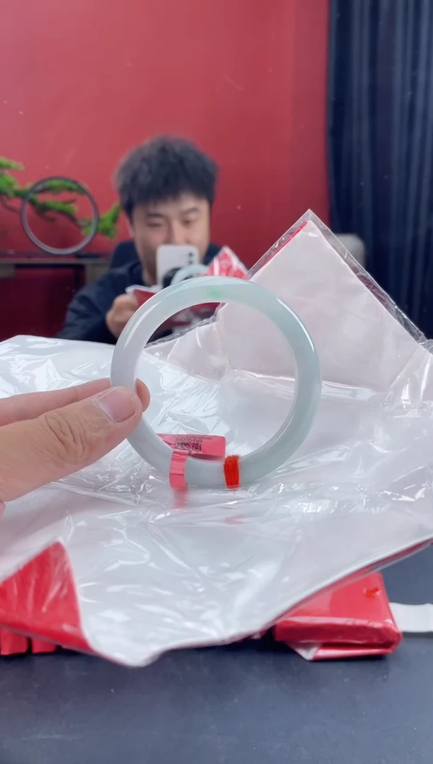 未镶嵌手镯翡翠7