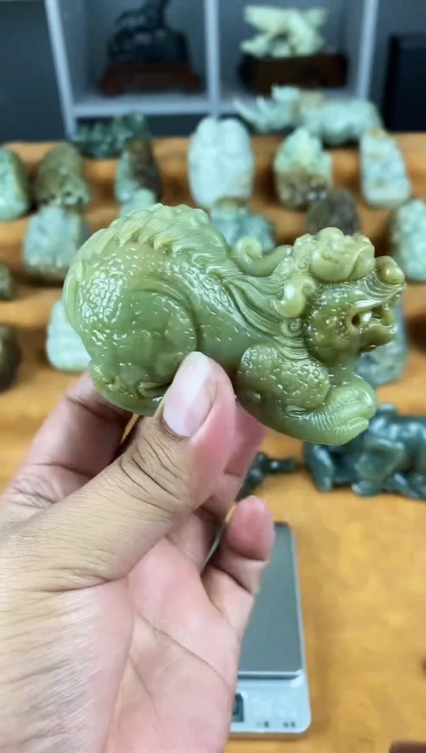 未镶嵌和田玉挂件1