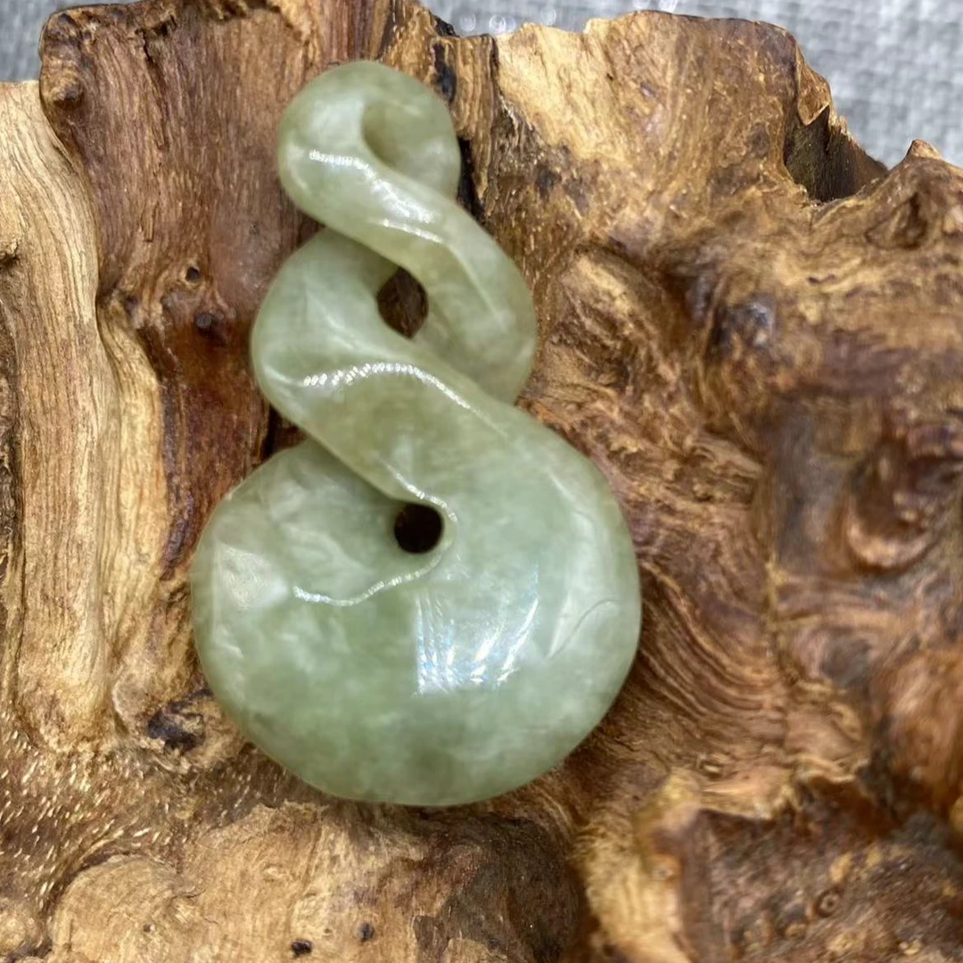 D61天然A货翡翠 油青翡翠 扭转乾坤21.7*6.1*35.9