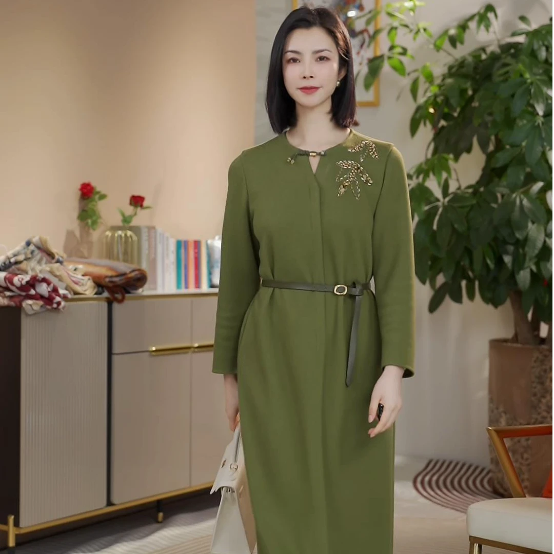 【七景超级太太】2024新款秋冬设计连衣裙女款高档连衣裙 SL24242