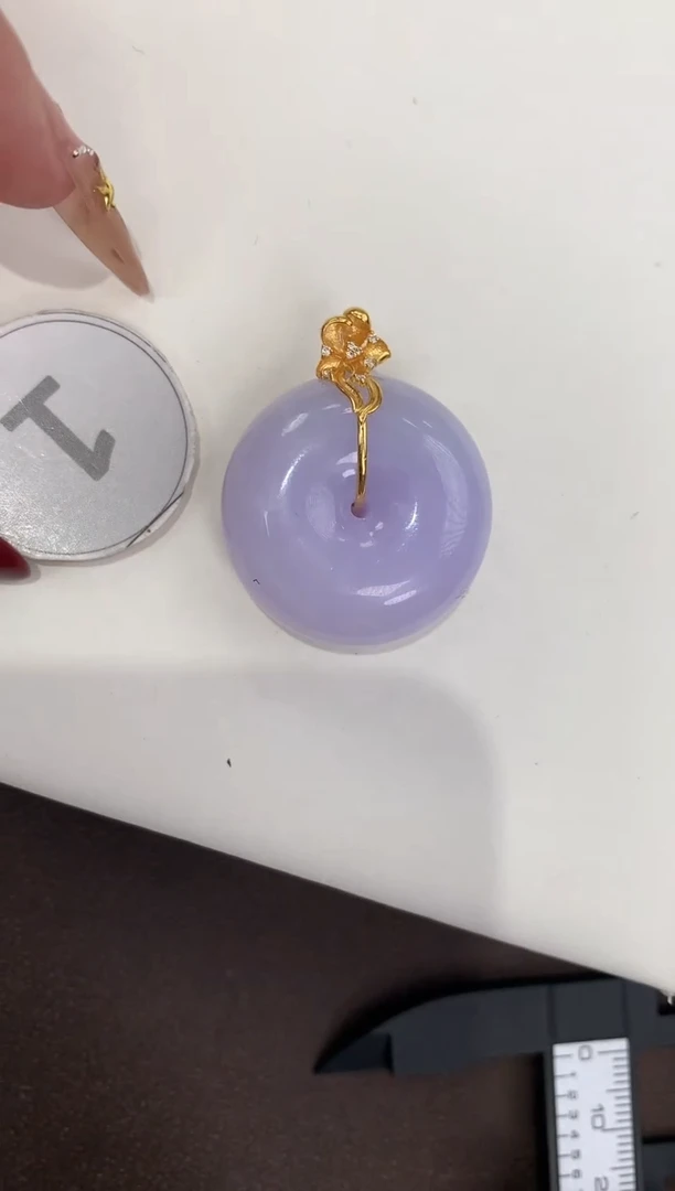 颈饰18K金镶嵌翡翠天然缅甸a货翡翠