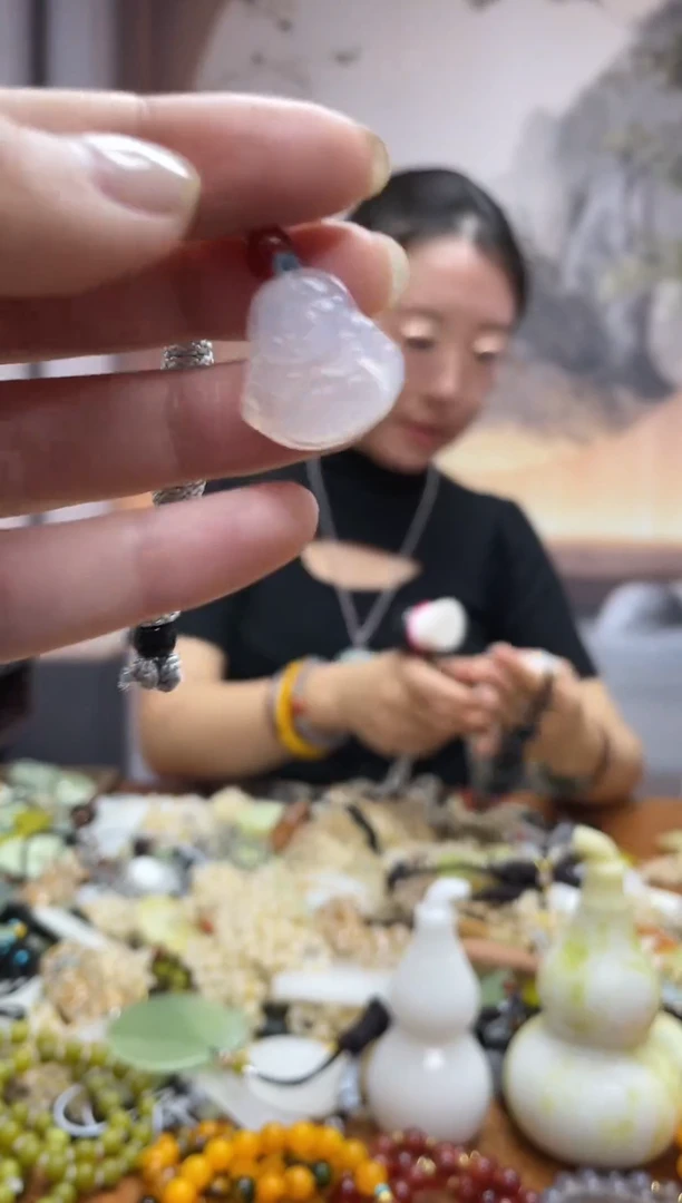 未镶嵌岫玉吊坠·