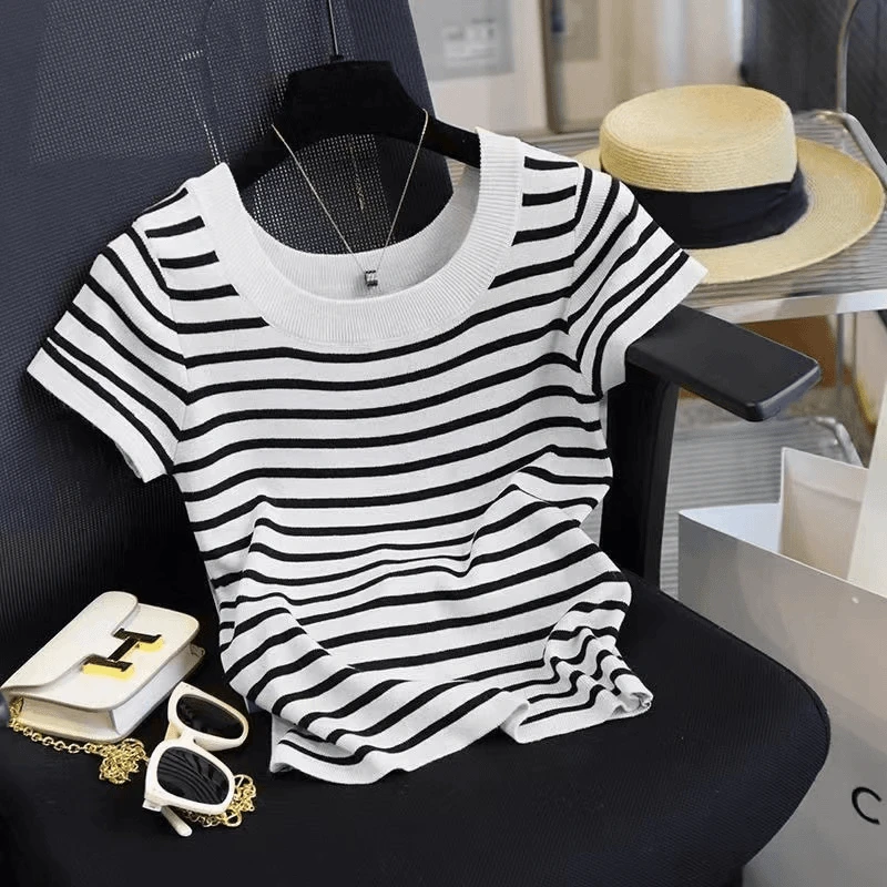 2025韩版法式U领条纹冰丝短袖针织T恤时尚修身显瘦短款大码上衣