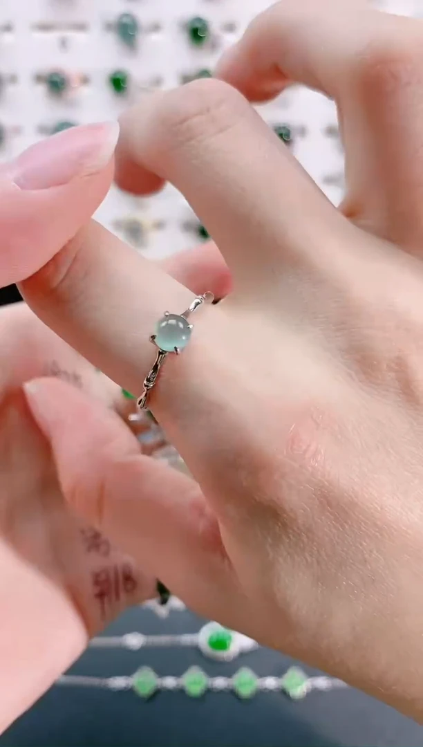 【闪购商品】翡翠戒指银S925镶嵌天然翡翠