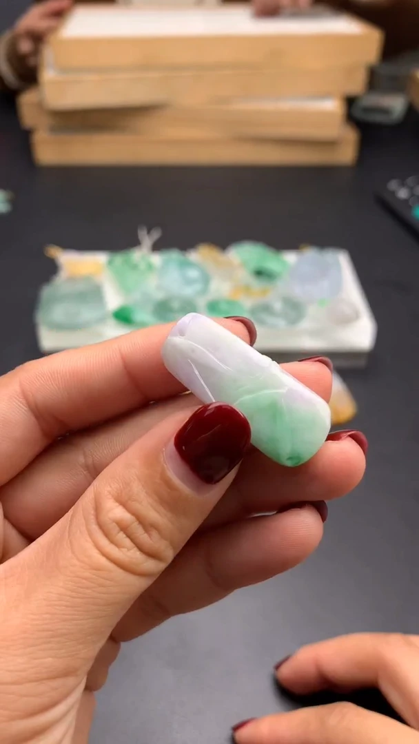 【闪购商品】定制翡翠未镶嵌