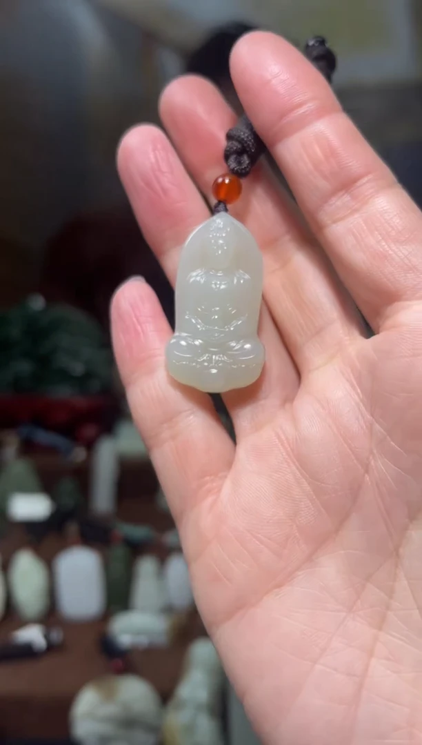 颈饰未镶嵌和田玉·