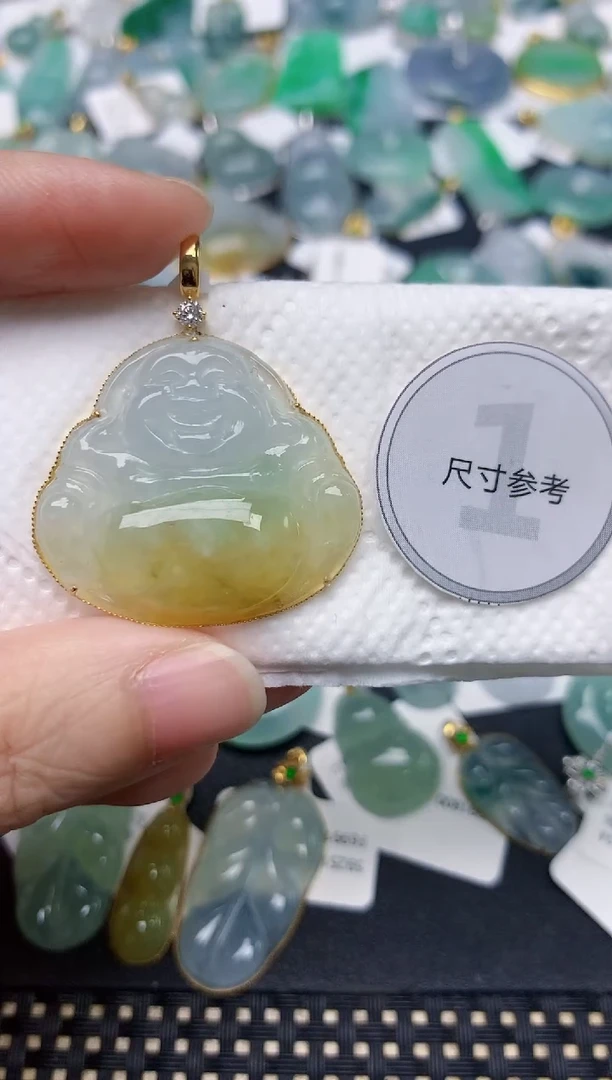 颈饰18K金镶嵌翡翠天然缅甸A货翡翠
