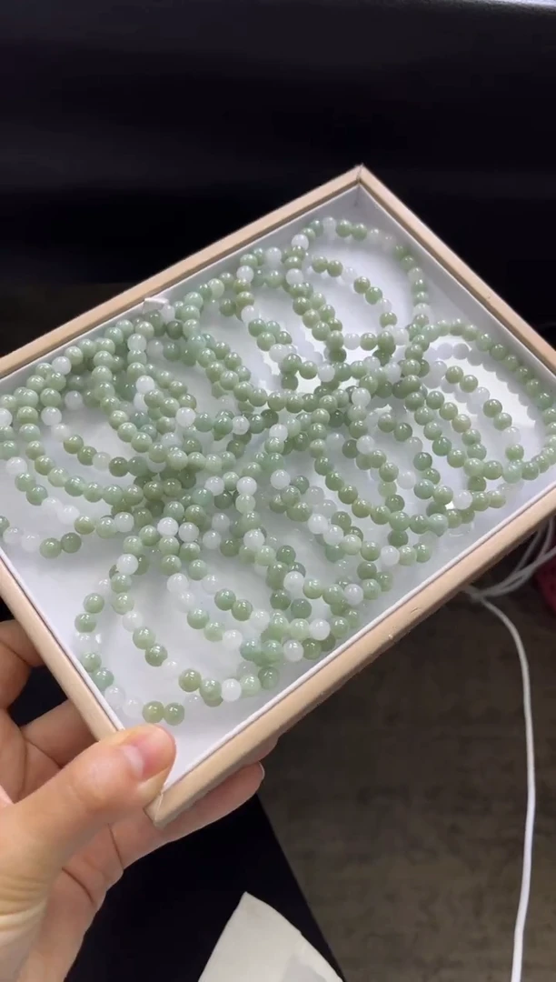 【闪购商品】翡翠手串未镶嵌K244/多样性发一件