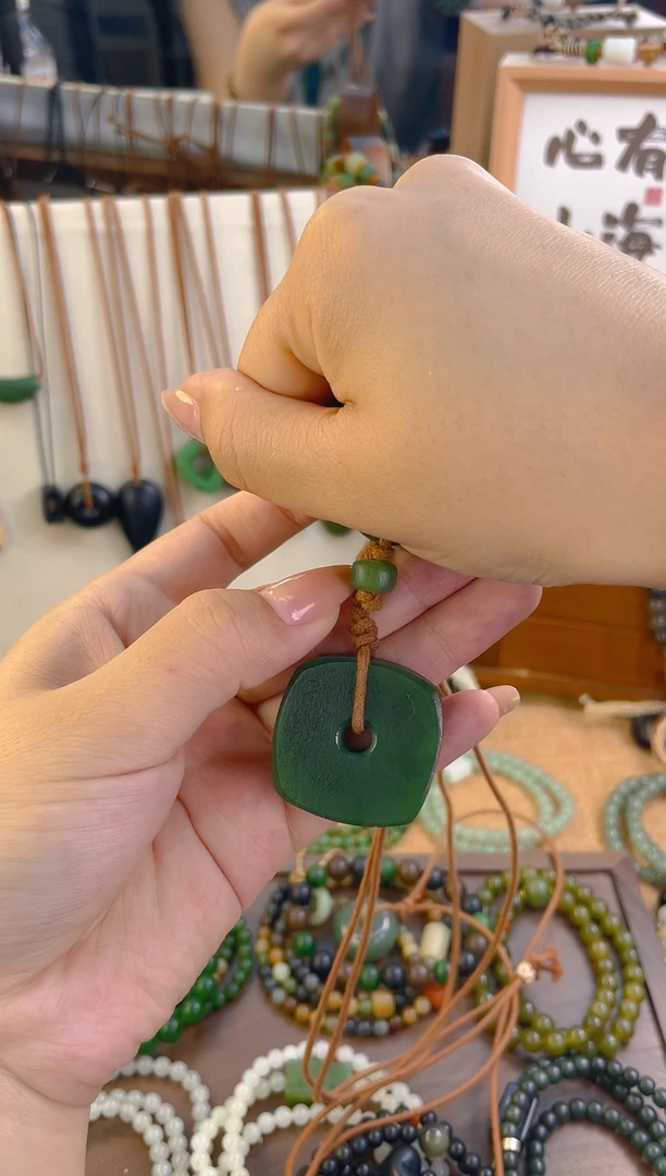 手链未镶嵌和田玉碧玉方扣