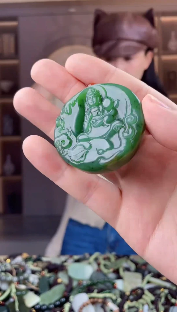 颈饰未镶嵌和田玉拍一发一，多样性发货