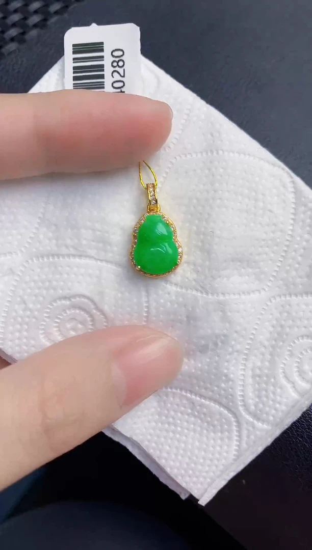 颈饰未镶嵌翡翠天然翡翠缅甸A货