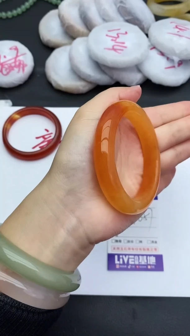 未镶嵌手镯石英质玉175+56/57