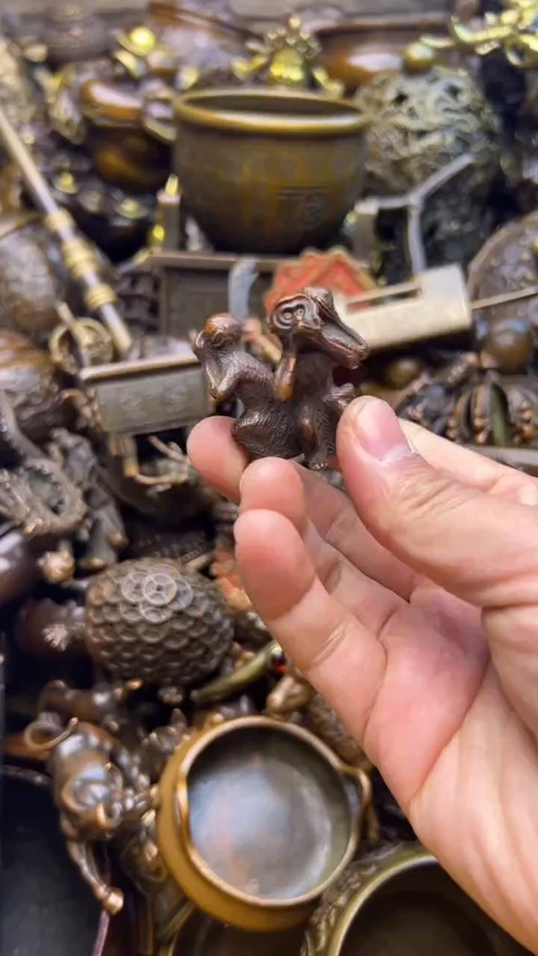 精美铜器，点击下单