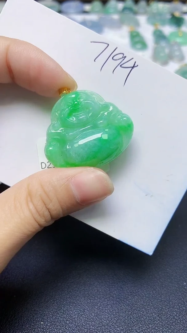 颈饰18K金镶嵌翡翠天然缅甸A货翡翠百元以上9元证书费自理