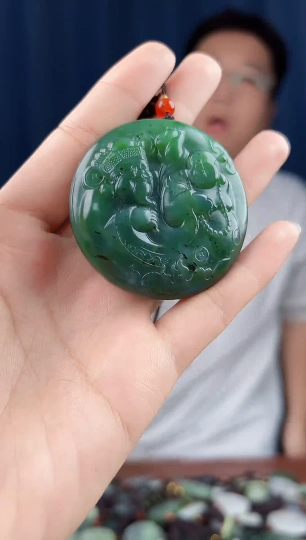 未镶嵌和田玉挂件拍一发一，多样性发货