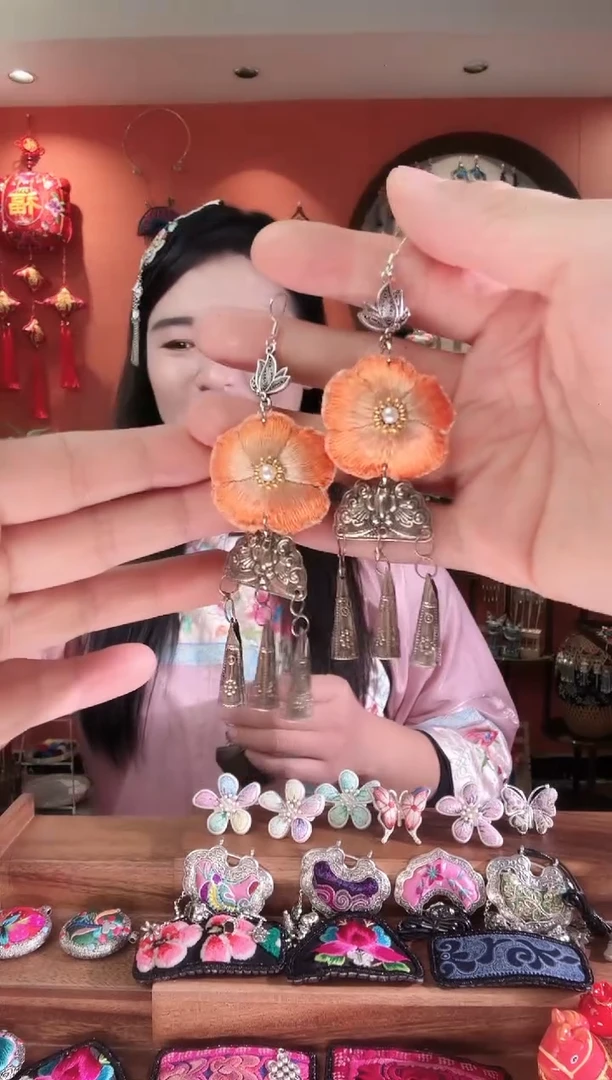 非遗手工刺绣苗绣首饰49