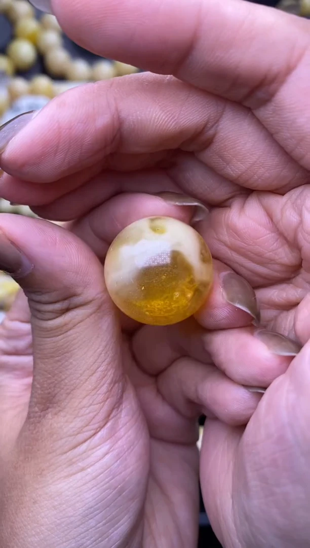 裸石琥珀未镶嵌大小姐珠宝72