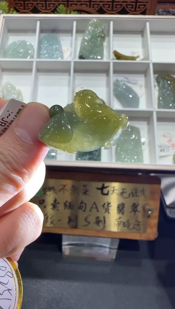 未镶嵌挂件翡翠A货翡翠多样性孤品