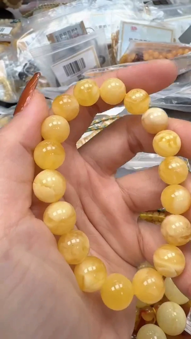 裸石琥珀未镶嵌如图