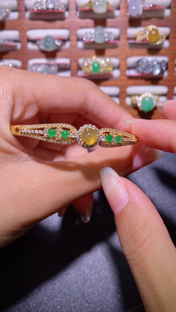 银S925镶嵌戒指翡翠.................