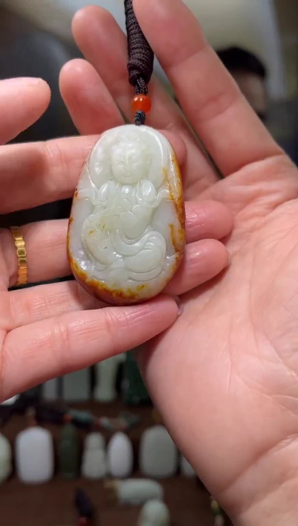 颈饰未镶嵌和田玉·