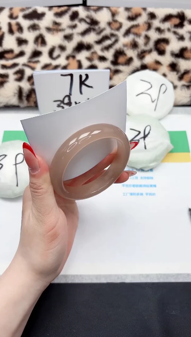 【闪购商品】石英质玉手镯未镶嵌154-60