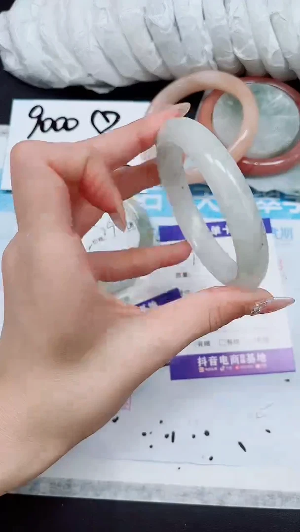 【闪购商品】石英质玉手镯未镶嵌A78-61/62