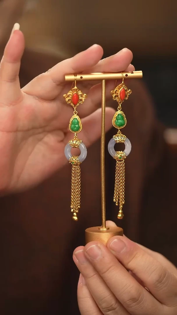 【闪购商品】翡翠耳饰银S925镶嵌新款