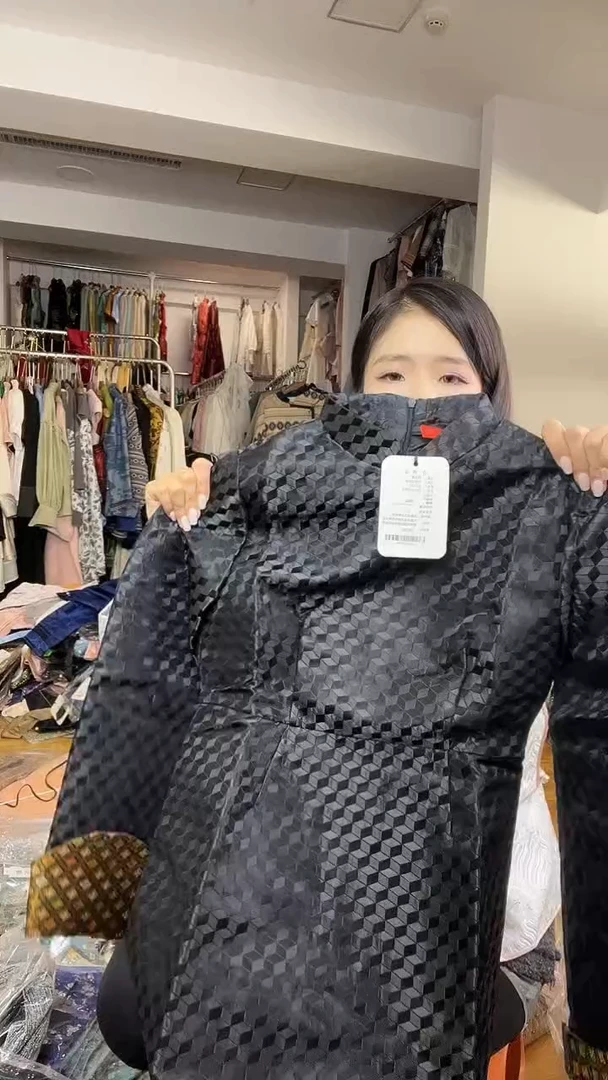 连衣裙       L码        105-115斤