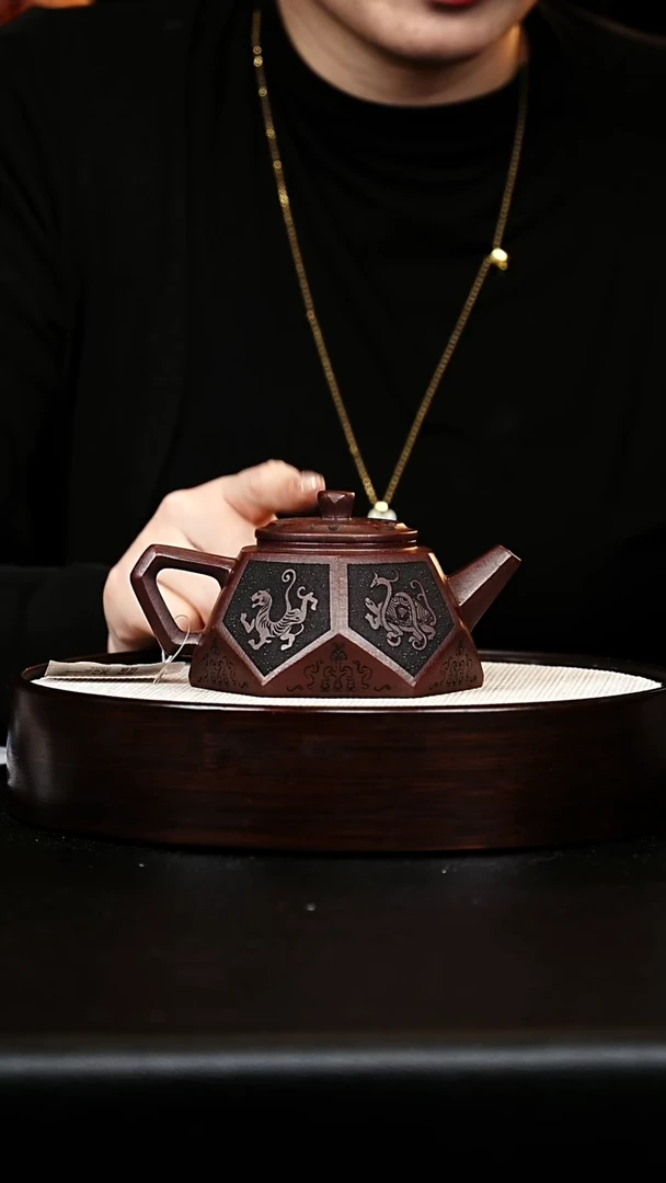 茶壶紫砂钻方壶