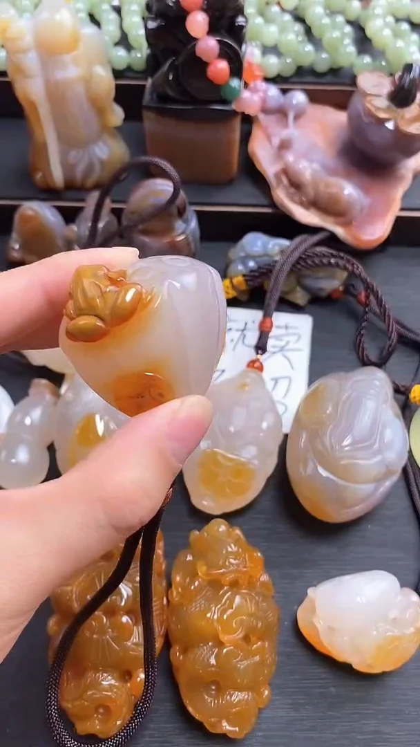 【闪购商品】玛瑙/玉髓莲蓬未镶嵌1