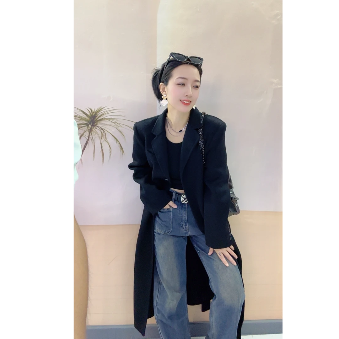 六-TAO黑色翻领单排扣羊毛大衣套装