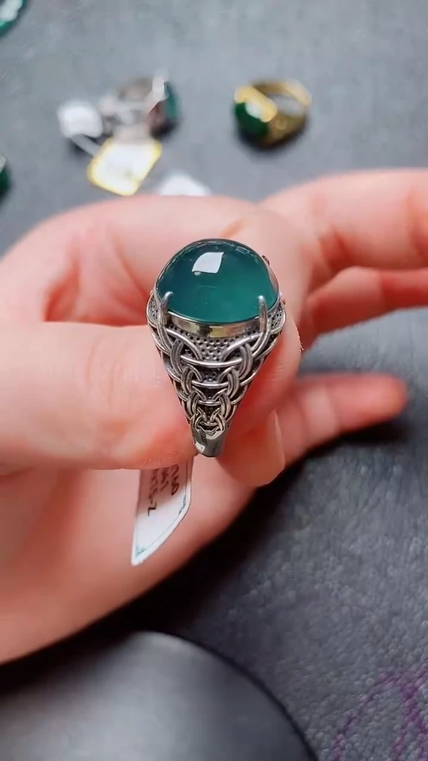翡翠戒指银S925镶嵌1111