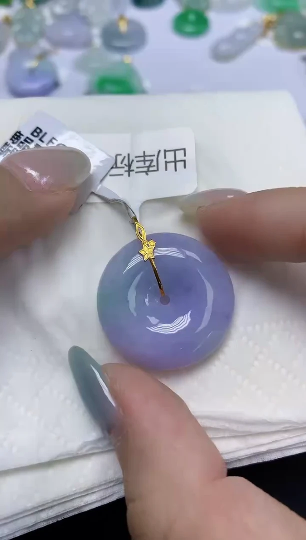 翡翠18K金镶嵌颈饰天然缅甸翡翠A货