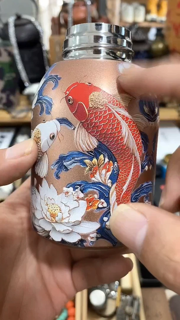 瓷片闪购商品  如图所示
