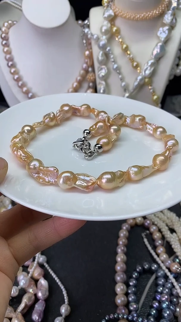 颈饰未镶嵌淡水珍珠多人