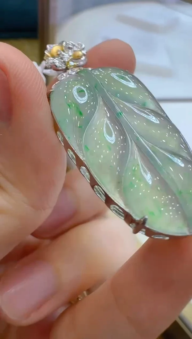 翡翠18K金镶嵌吊坠(不含链)多样性团购发一件