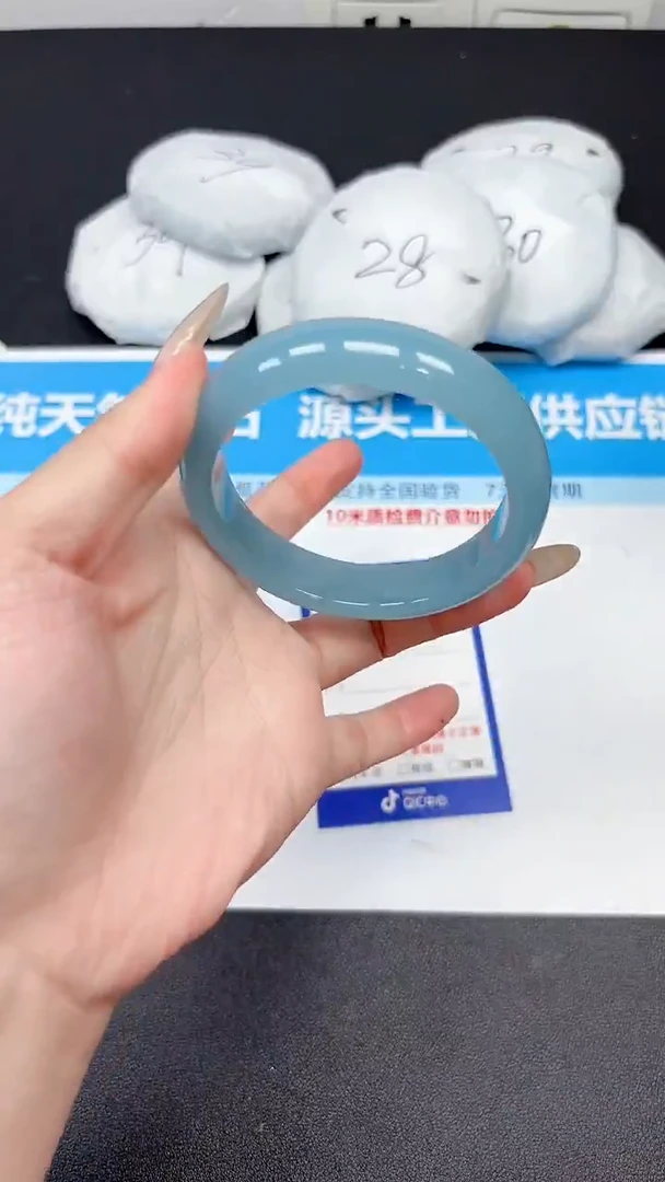 未镶嵌手镯石英质玉175/5657